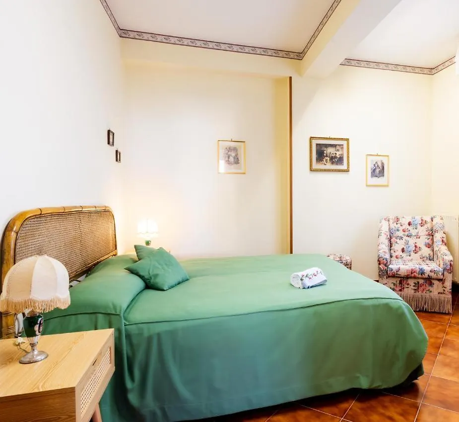Villa Marifra Palermo 0*,